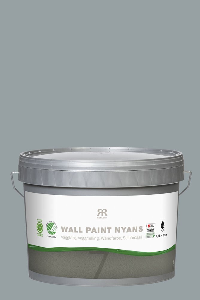 Plastburk med blå sidenmatt väggfärg och etikett.