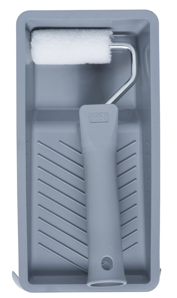 Pieni harmaa maalaustela ja siihen kuuluva kaukalo.