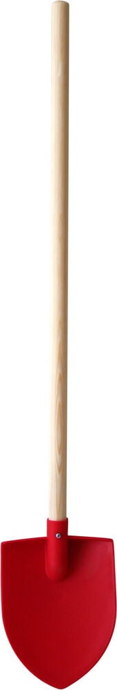 Punainen lastenhiekka lapio puuvarrella valkoisella taustalla.