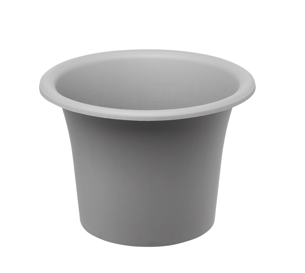 Harmaa pyöreä muoviruukku, jossa on leveä reuna.