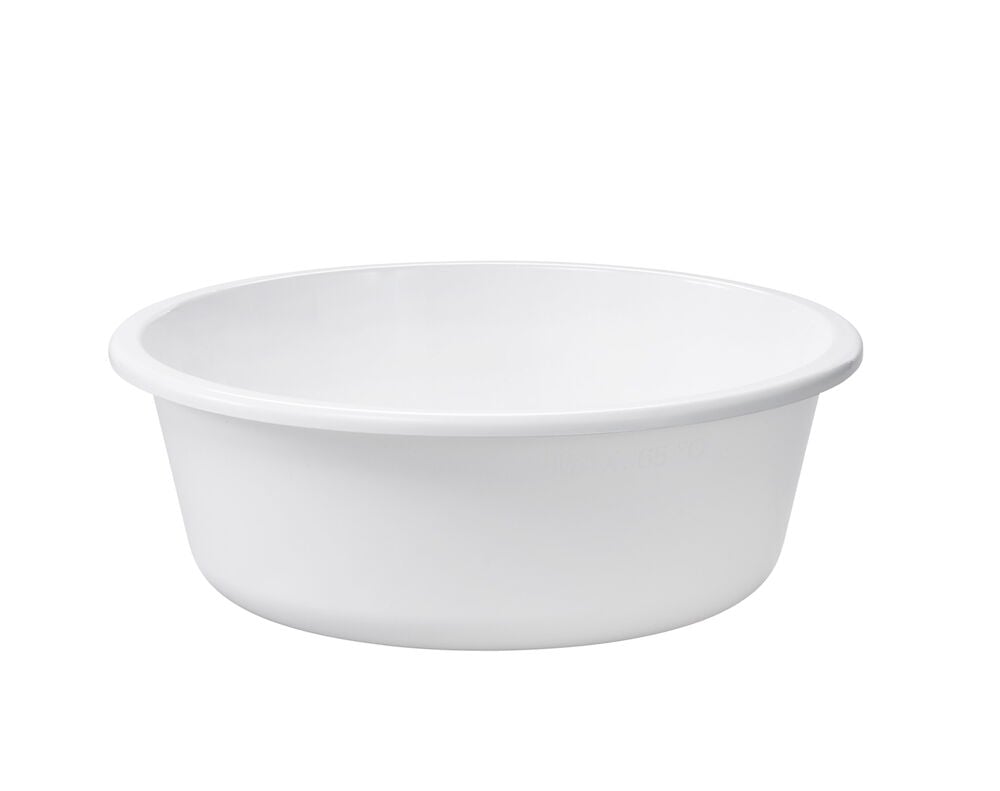 Valkoinen pyöreä muovinen pesuvati valkoisella taustalla.