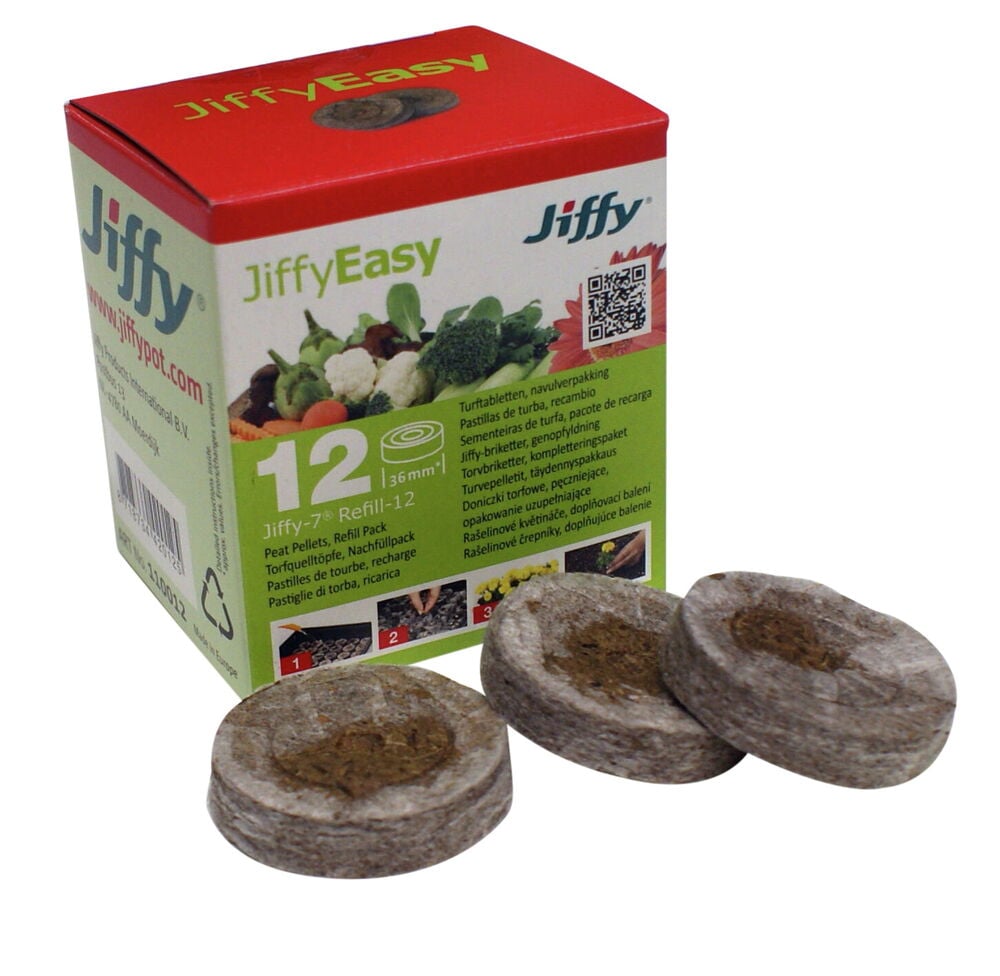 Pakkaus turvepelleteillä ja kolmella turvetabletilla.