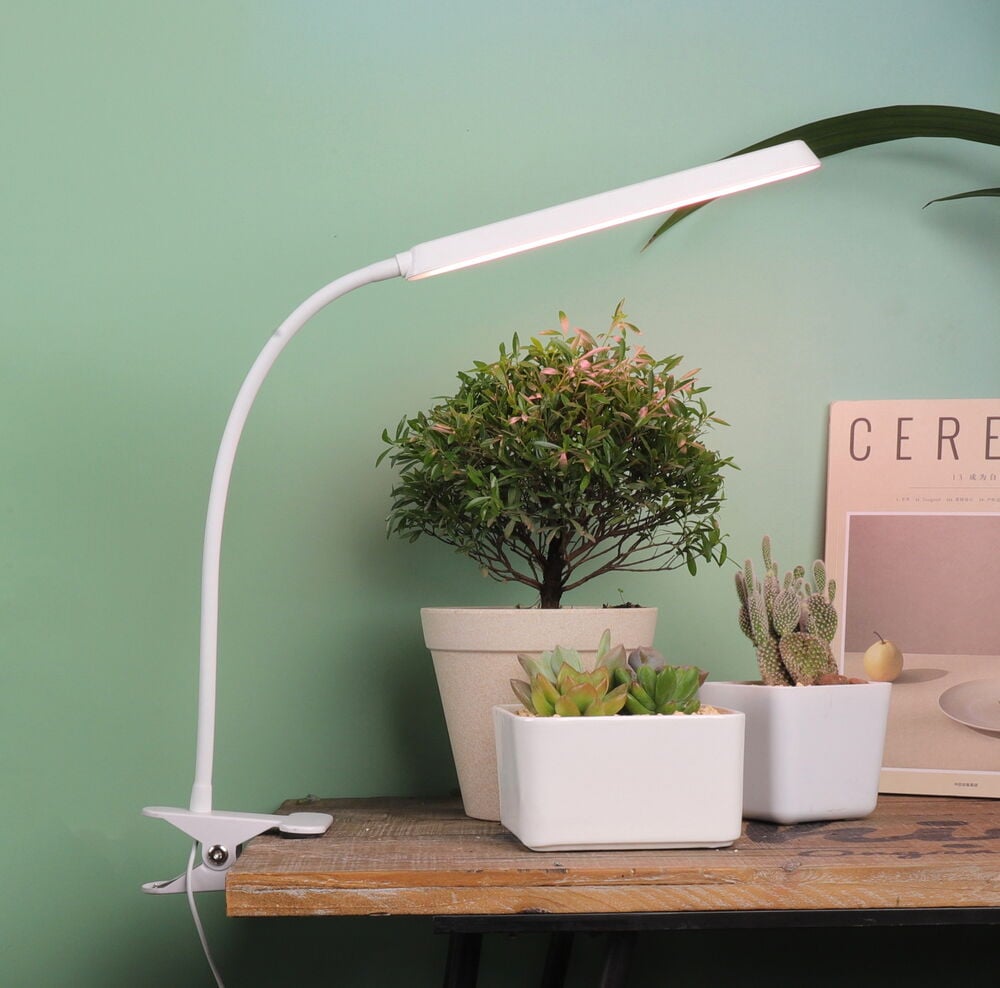 Kasvivalaisin klipsillä ja varrella Strömsö