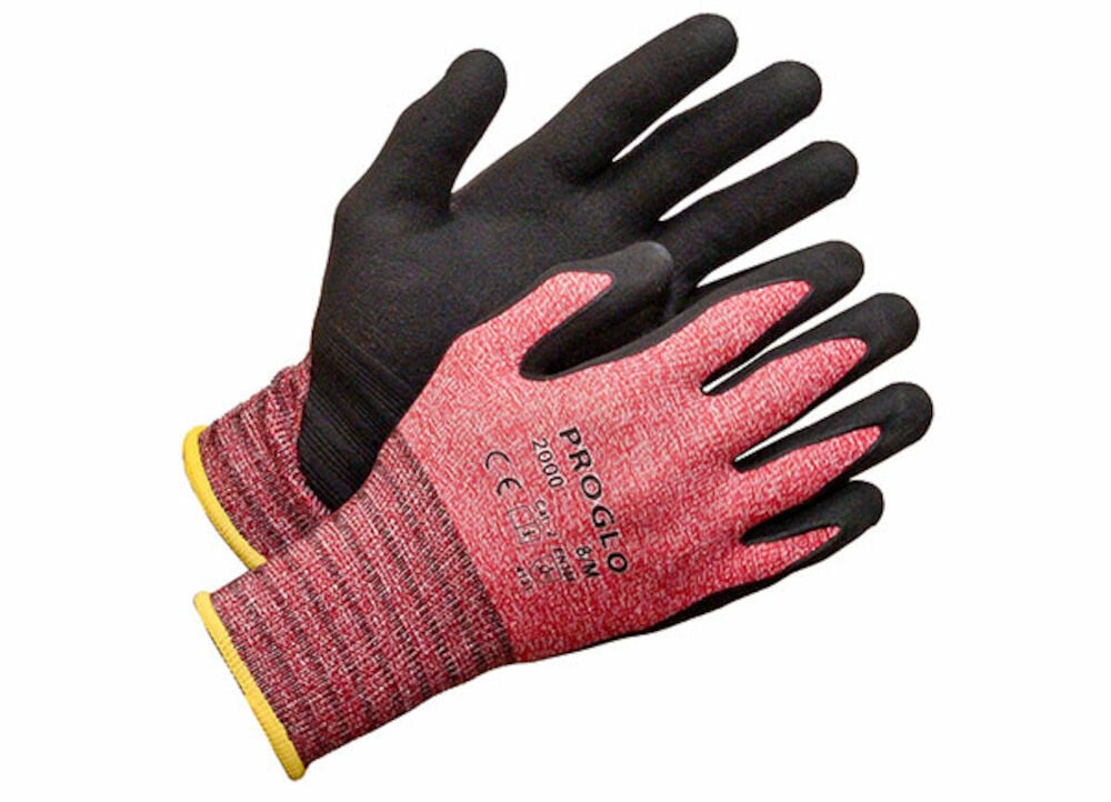 Punaiset ja mustat työhanskat, joissa on keltainen reuna.