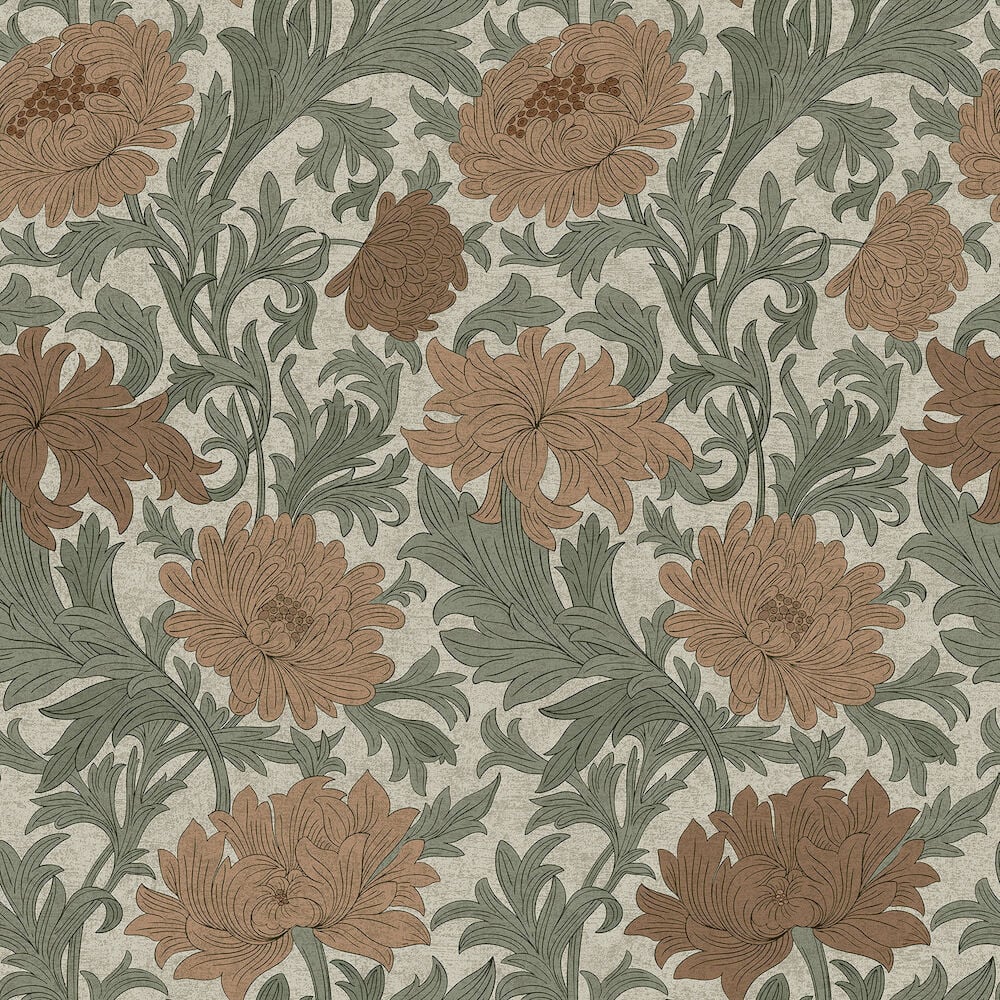 Blumentapete mit rostfarbenen Blumen und grünen Blättern.