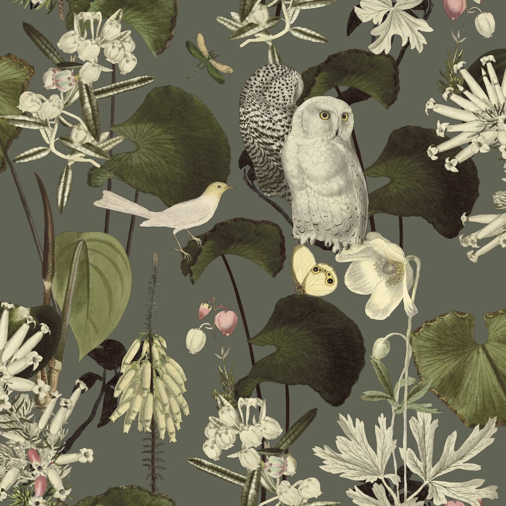 Grön tapet med uggla blommor och blad.