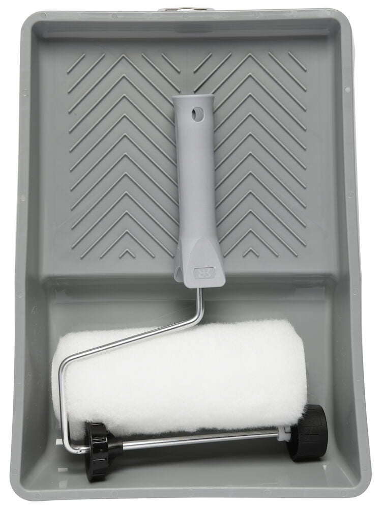 Grå målartråg med roller och handtag.