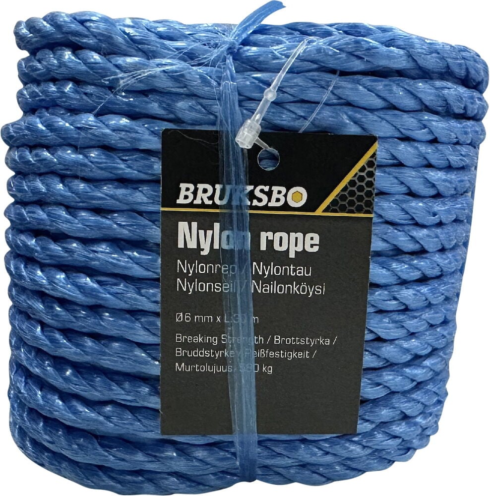 Blåtvinnat rep av polypropylen med etikett.