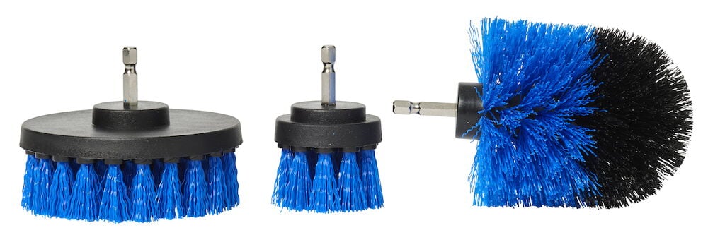 Tre runde blå børster med feste for boremaskin.