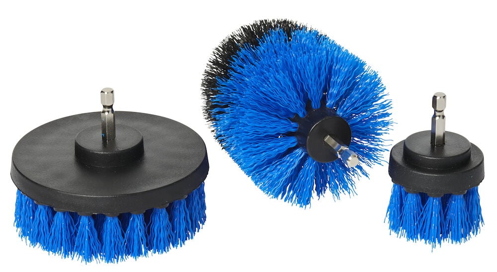 Tre rengöringsborstar med blå nylonborst och fäste.