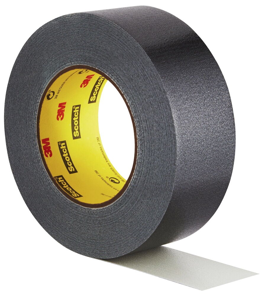 Ein schwarzes Gewebeband auf Rolle mit gelber Innenseite.