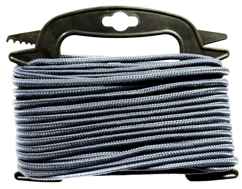 Blått polypropenrep upplindat på svart hållare.