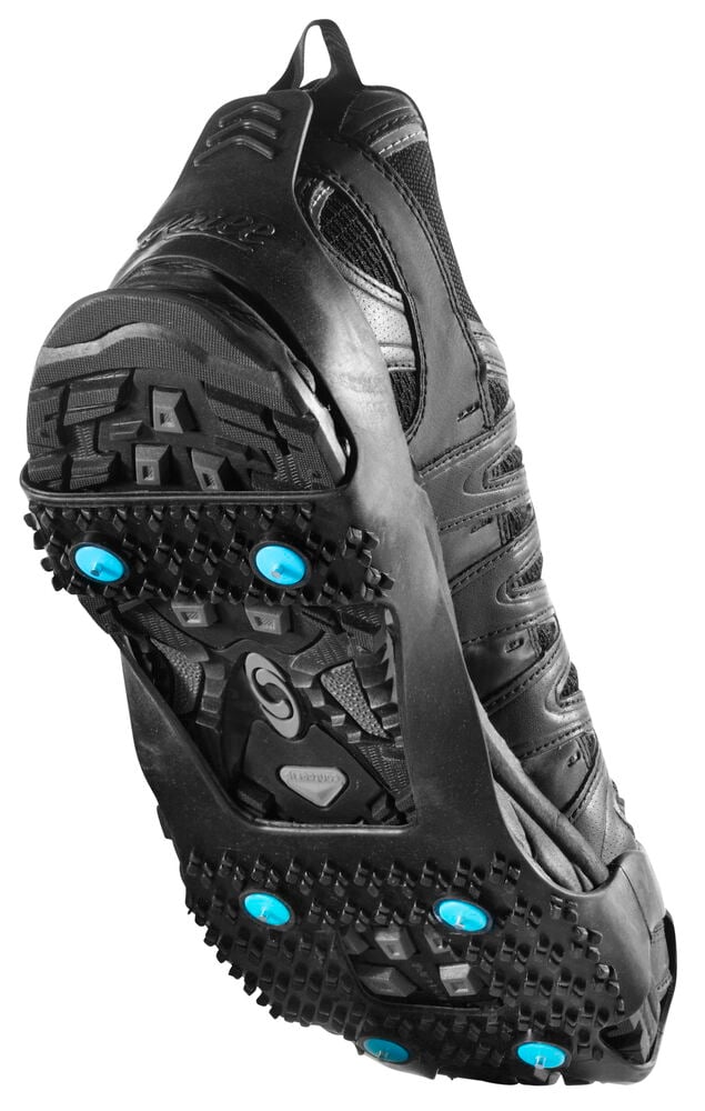 Svart brodd med stålpigger på sko.