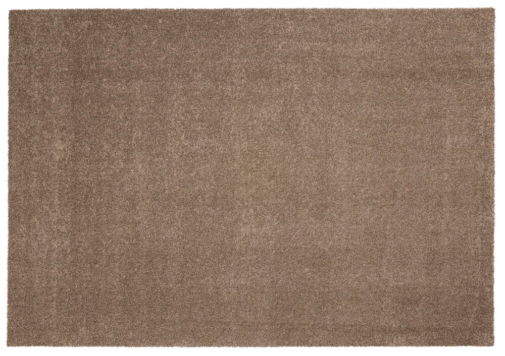 Brun rektangulær matte med kort lugg.