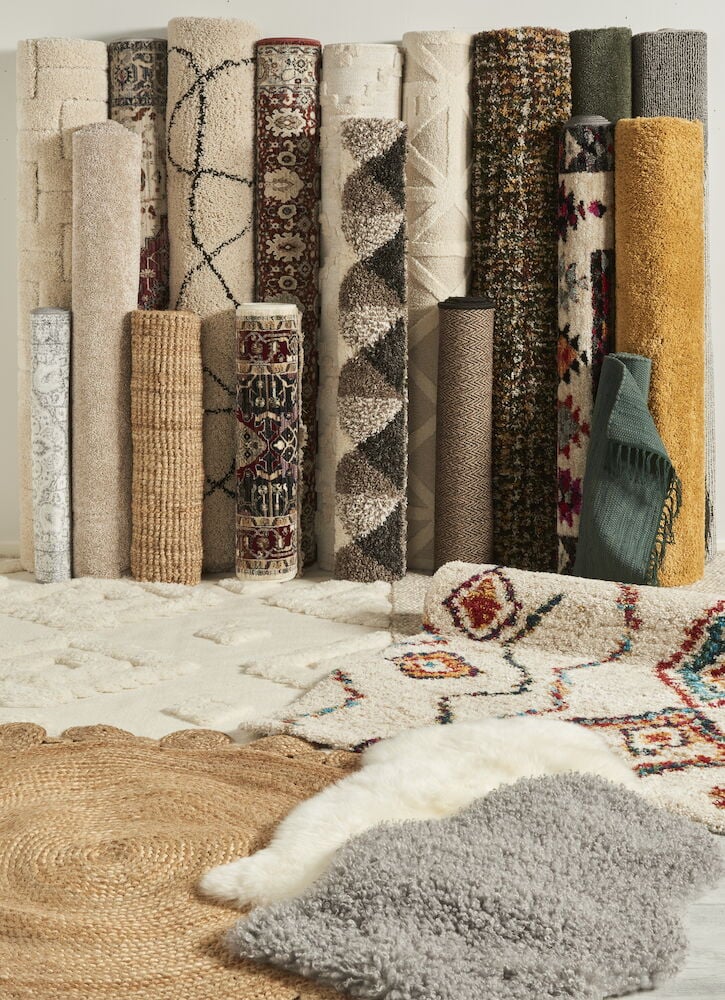 Rund handvävd jute gångmatta i sandfärg.