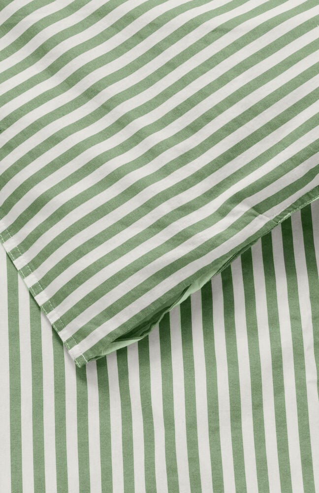 Grön och vitrandigt påslakan och örngott bomull.