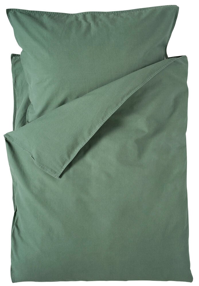 Ein grünes Baumwoll Bettwäsche-Set bestehend aus einem Deckenbezug und einem Kissenbezug, sauber gefaltet.