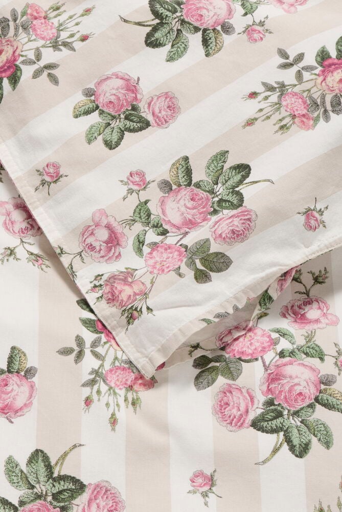 Bettwäsche-Set Vida 135x200 cm Baumwolle Rosanna mit rosa Rosenblumenmuster auf vertikalen beige-weißen Streifen.