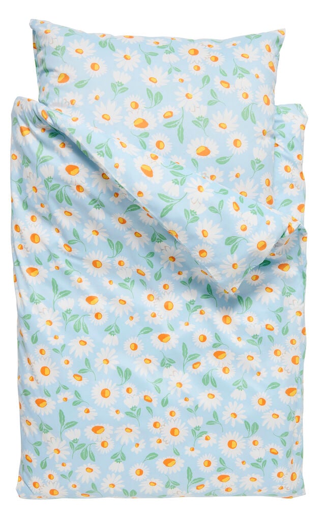Bettwäsche-Set Micro 135x200 cm Daisy Polyester, bestehend aus hellblauem Bezug und Kissen mit weißen Gänseblümchen.