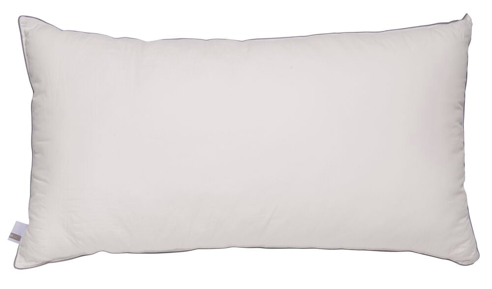 Vit rektangulär kudde med slät yta.
