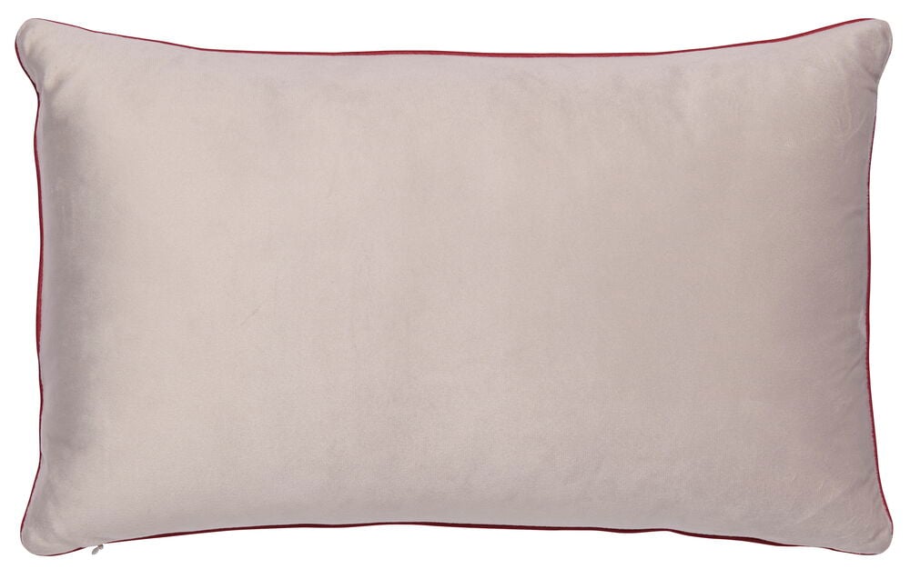 En rektangulær beige polyesterfløyelspute med rød kantbånd langs kantene.
