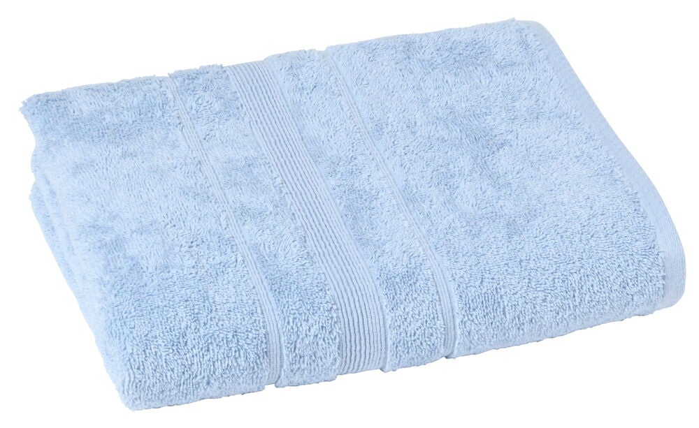 Kevyt vaaleansininen puuvillainen kylpypyyhe, jossa on rakenne.