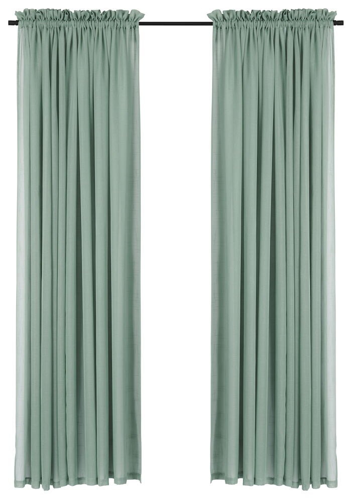To lysegrønne gardinlengder hengende på svart stang.