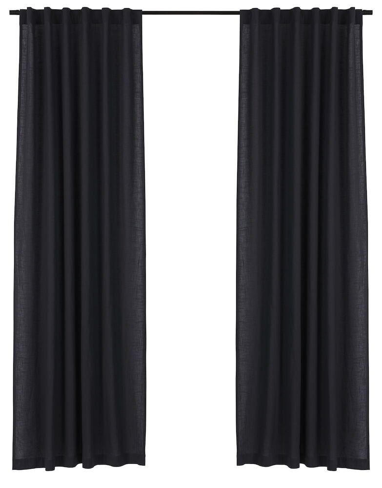 Två granitgrå gardinlängder hänger på en stång.