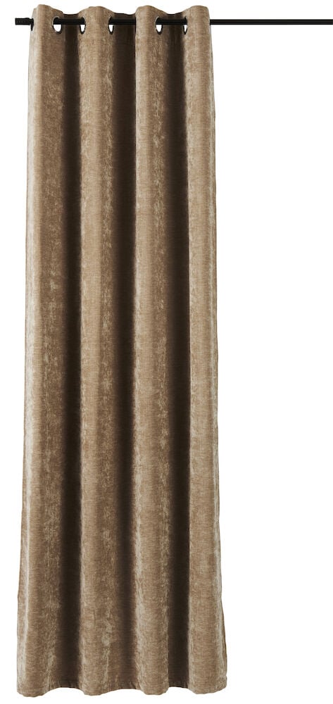 Beige fløyelsgardin med maljer på gardinstang.