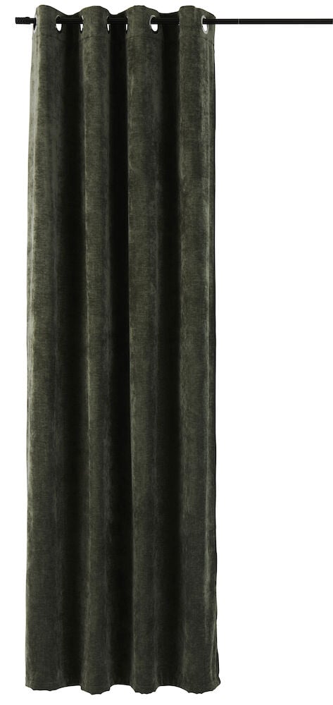 Mørkegrønn fløyelsgardin med maljer på stang.