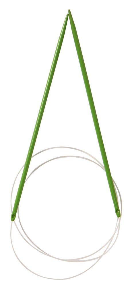 Gröna rundstickor med genomskinlig kabel.