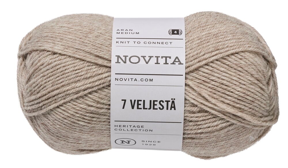 Yksi Novita 7 Veljestä Aran medium lankakerä Hiekka-värissä.