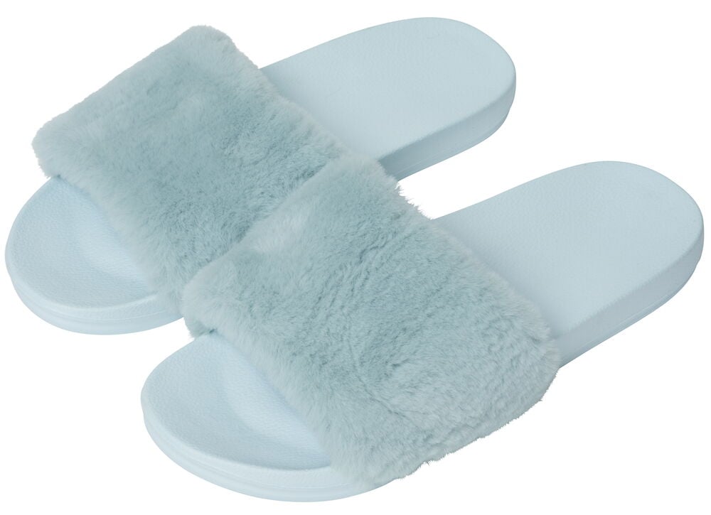 Ljusblåa öppna tofflor med mjuk pälsrem.