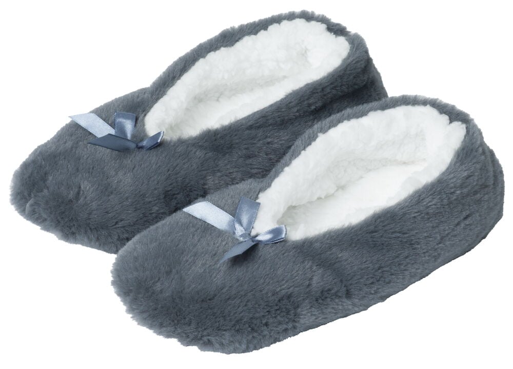 Gråa mjuka ballerinatofflor med vit insida och rosett.