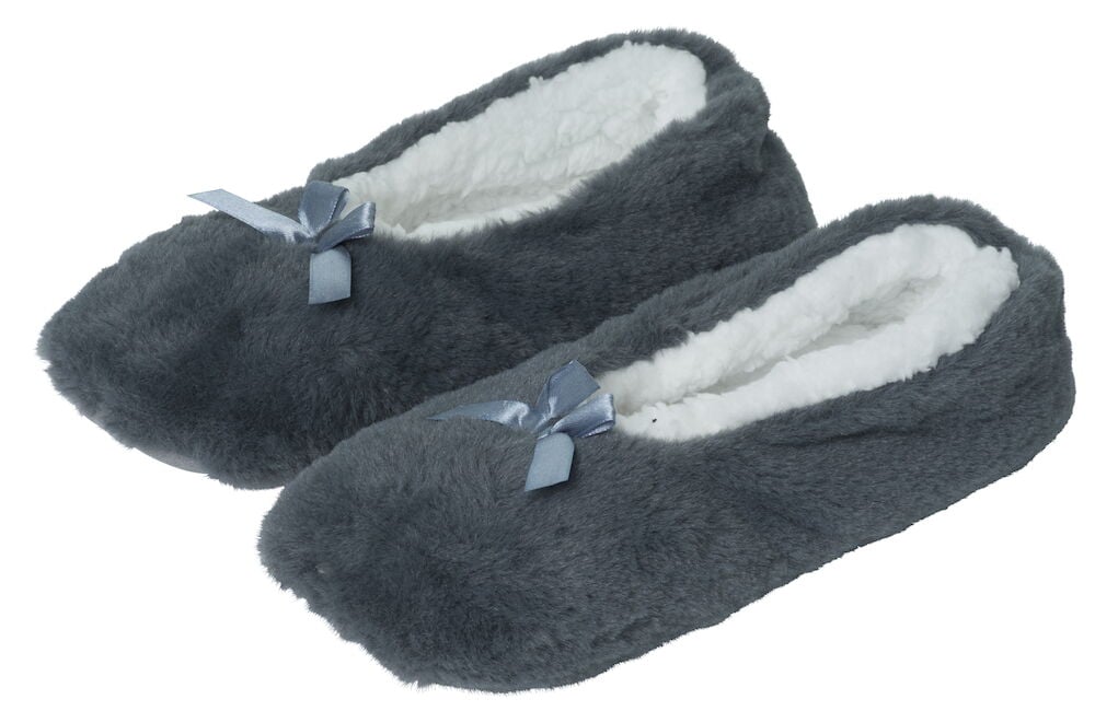 Gråa mjuka ballerinatofflor med rosett framtill.