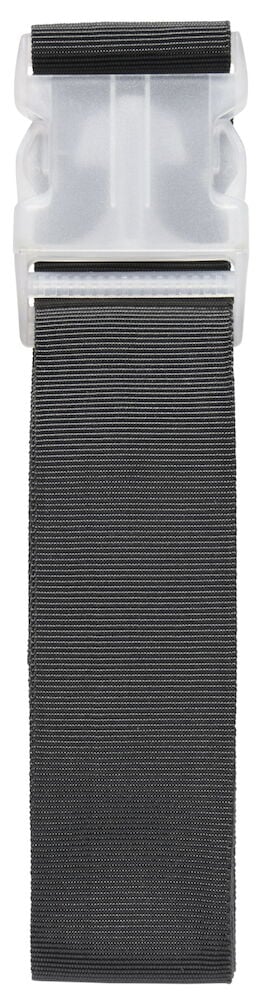 Svart bagagerem med vit plastspänne.