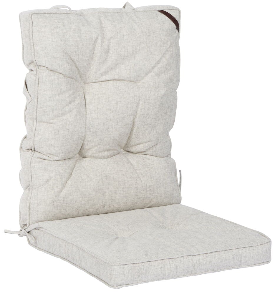 Vaaleanharmaa tyyny, jossa korkea selkänoja ja kiinni ommellut napit.