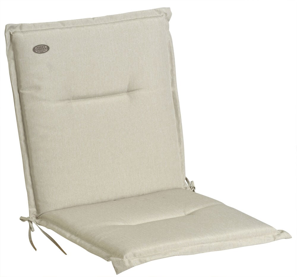 Beige tyyny tuoliin solmimisnauhoilla.