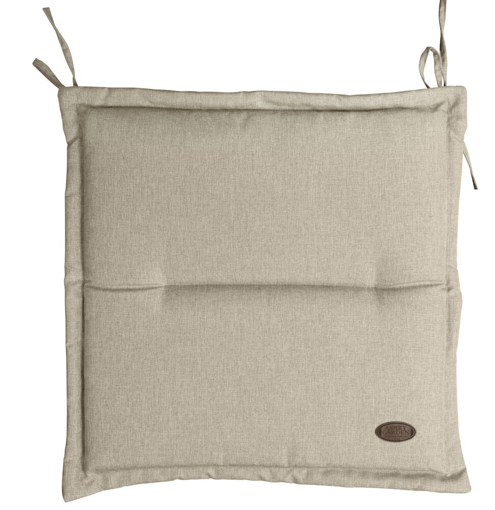 Beige neliönmuotoinen tuolityyny solmimisnauhoilla.