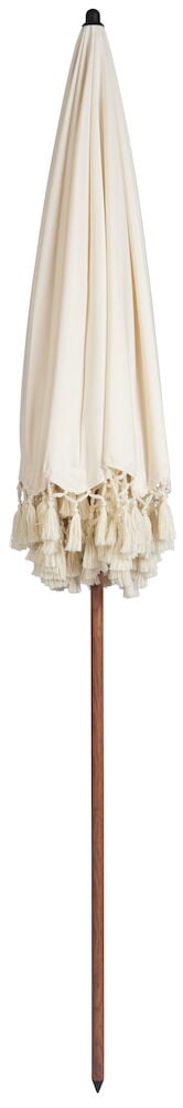 Hopfällt vitt parasoll med dekorativa tofsar.