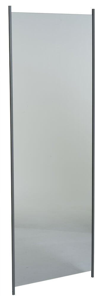 Glasgeländer mit rauchgrauem Glas und Aluminiumrahmen.