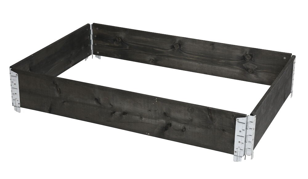 Svart odlingslåda i trä med metallhörn.