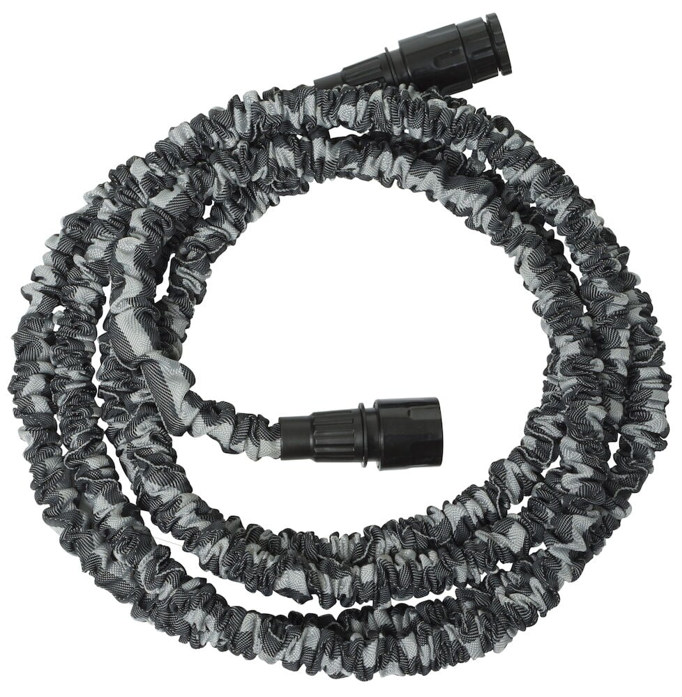 Harmaa joustava ja laajeneva puutarhaletku mustilla liitoksilla.