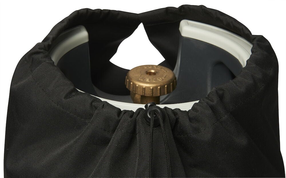 Musta päällinen narusuljennalla kaasupullolle.