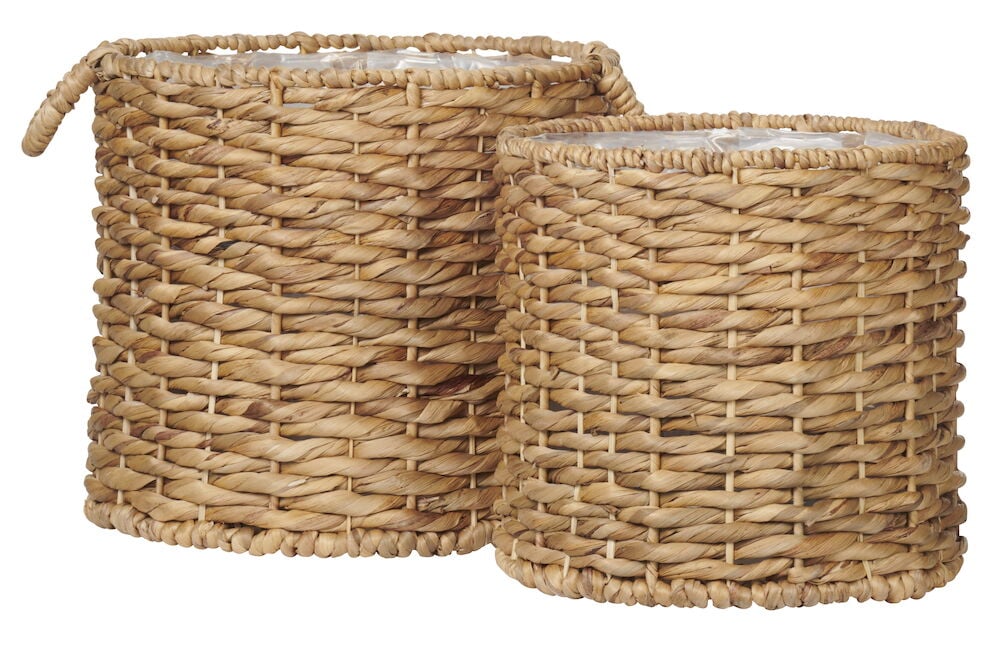 Två flätade krukor i vattenhyacint med plastinsida.