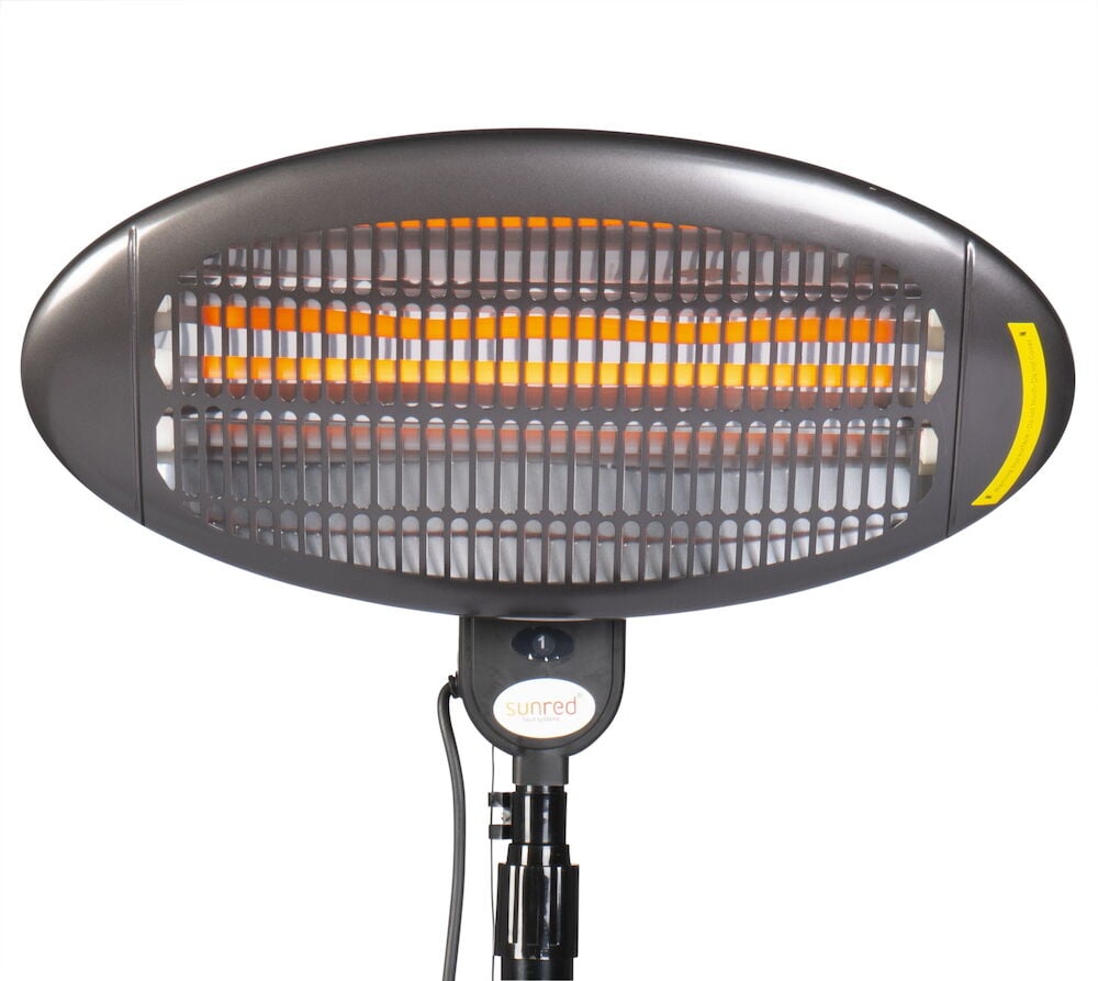 Schwarzer freistehender Infrarot-Heizstrahler mit glühendem Quarzelement.