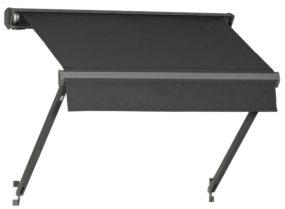 Grå fönstermarkis med aluminiumram och halv kassett.