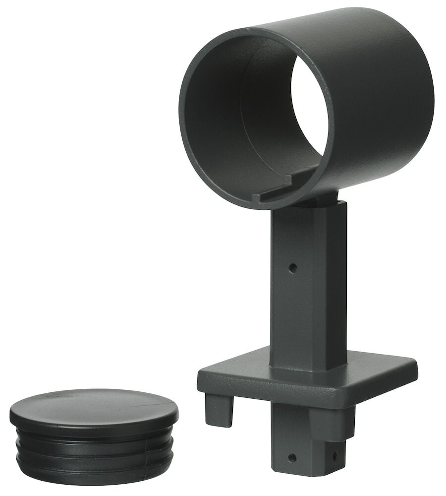 Harmaa alumiininen monipidike pyöreällä aukolla.