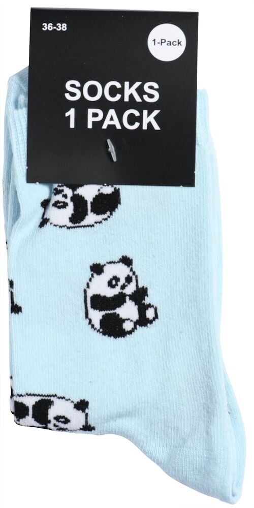 Vaaleansiniset sukat mustavalkoisella pandakuviolla.