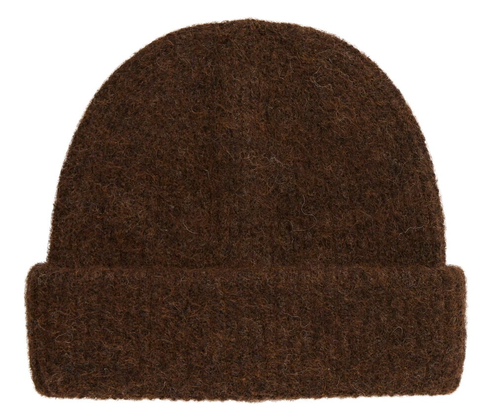Framifrån mörkbrun stickad Mössa Vanja med vikt kant.